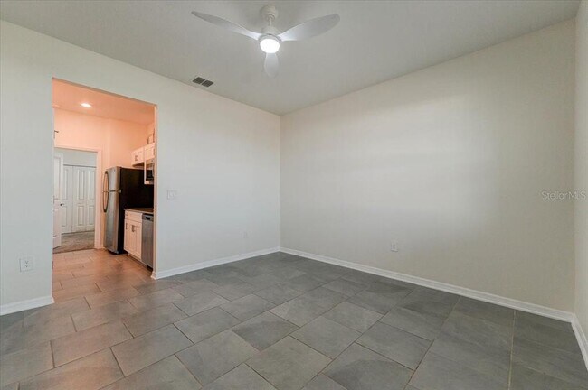 Foto del edificio - 680 Grove St