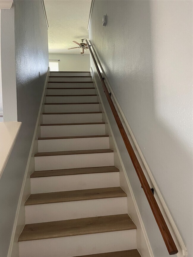 Building Photo - 11115 Winspring Dr