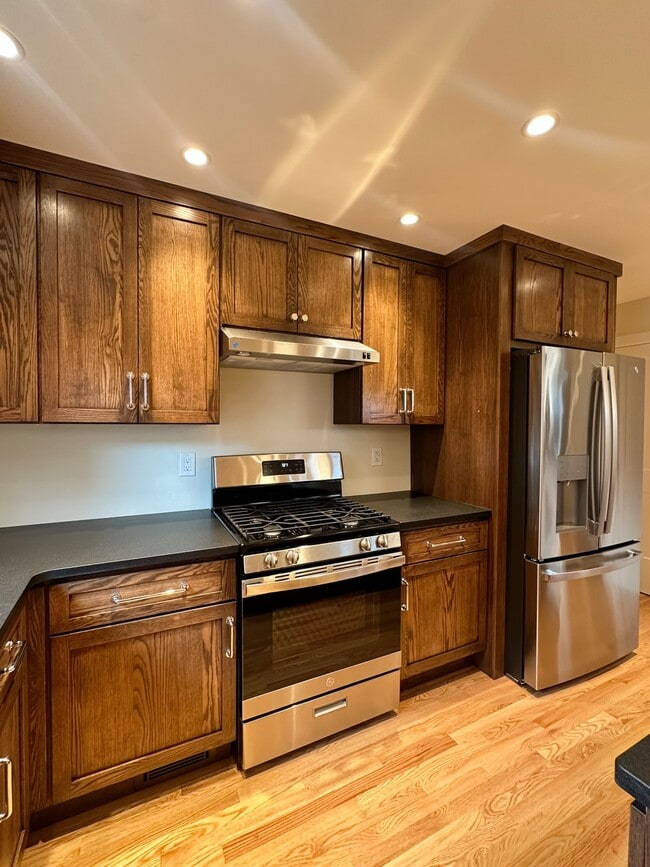 Building Photo - 2606 Larkins Wy