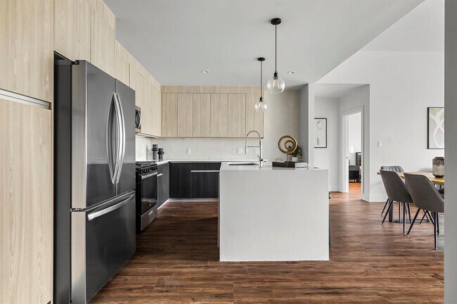 Foto del edificio - 5515 Humming Bird Ln