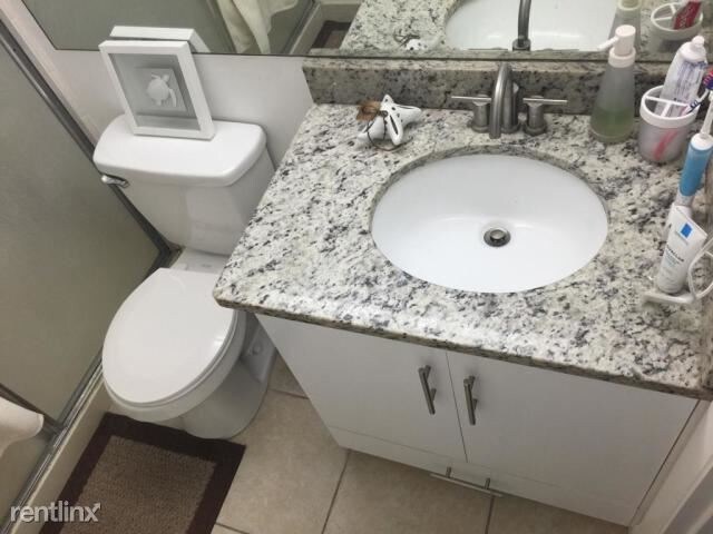 Building Photo - 2 br, 2 bath  - 1011 Green Pine Blvd