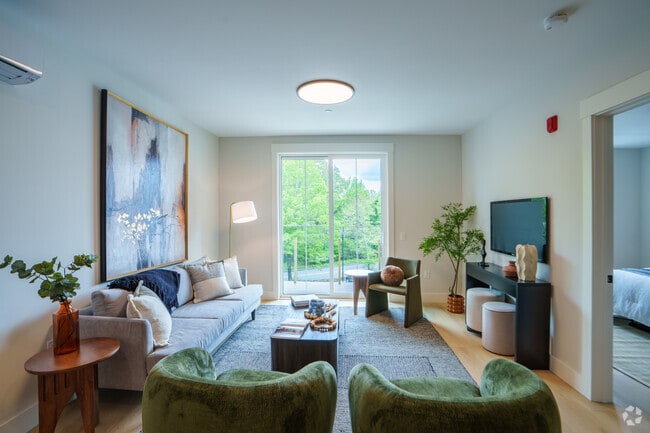 Interior Photo - 100 Plank Street