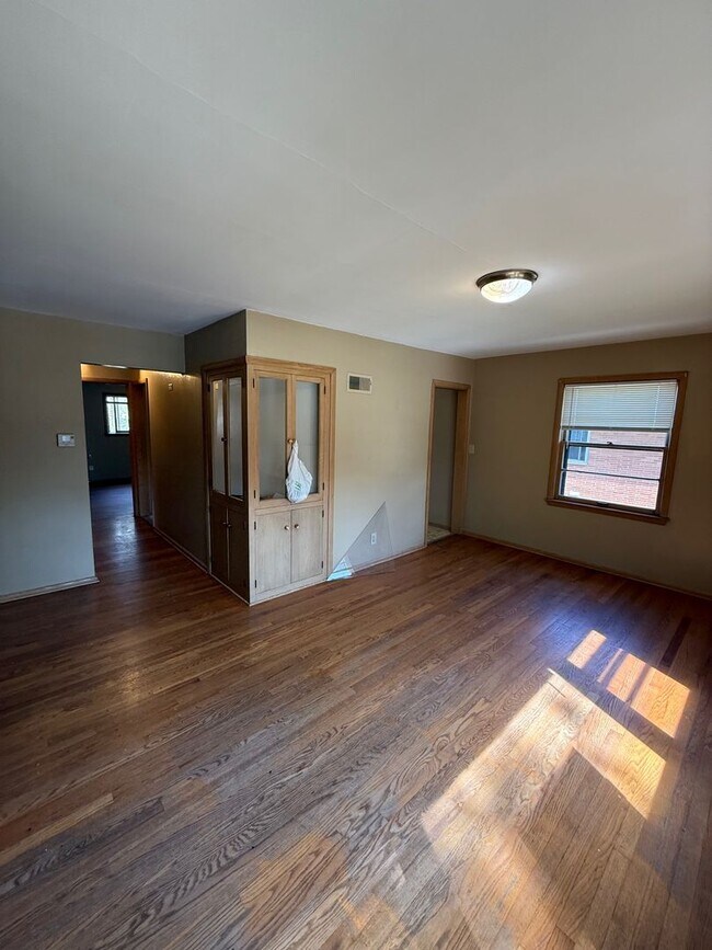 Foto del edificio - 3308 N Dousman St