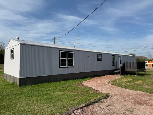 Foto del edificio - 3 Bedroom 2 Bathroom Mobile Home Located in Mosheim, TN