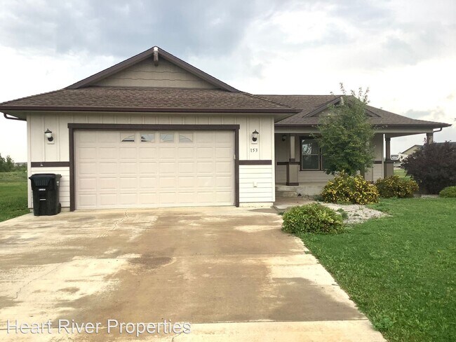 Foto del edificio - 4 br, 3 bath House - 153 Central Ave