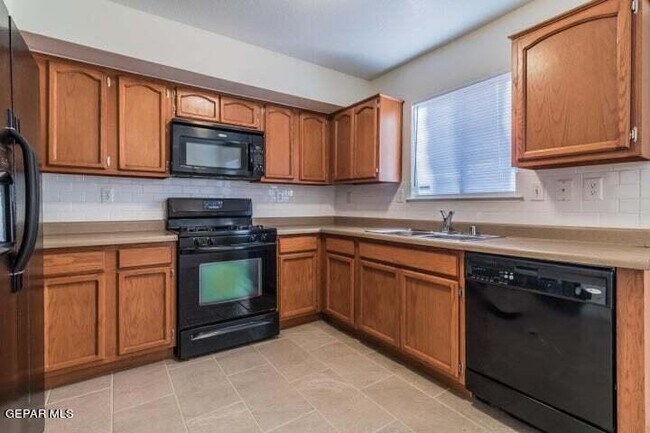 Building Photo - 4025 Tierra Morena Dr