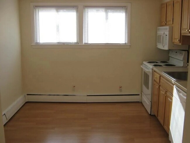 Foto del edificio - 9 River Dr