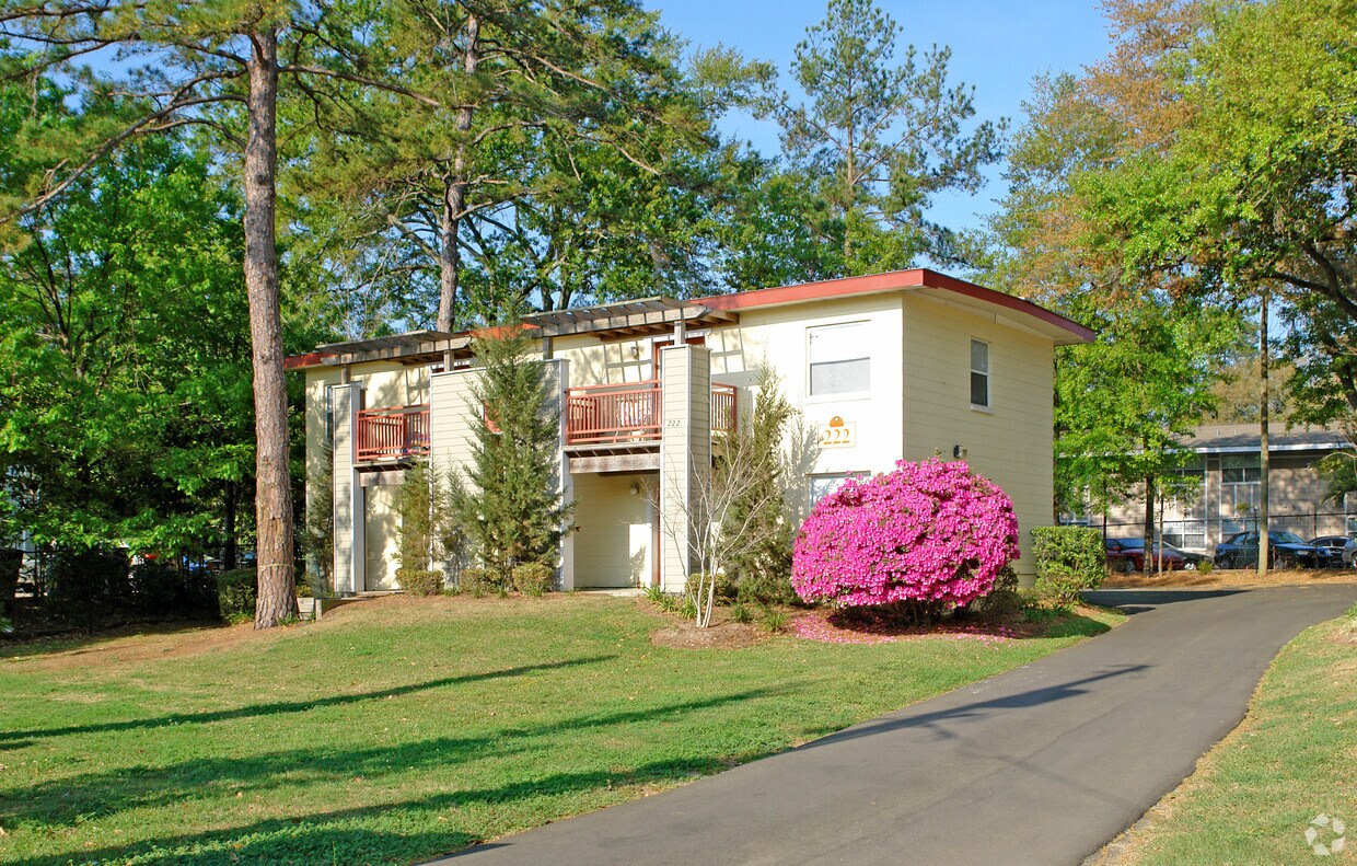 Building Photo - 212-222 S Ocala Rd