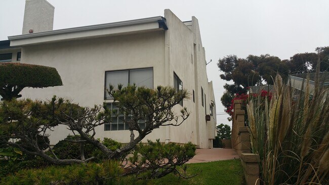 Foto del edificio - 120 N Prospect Ave