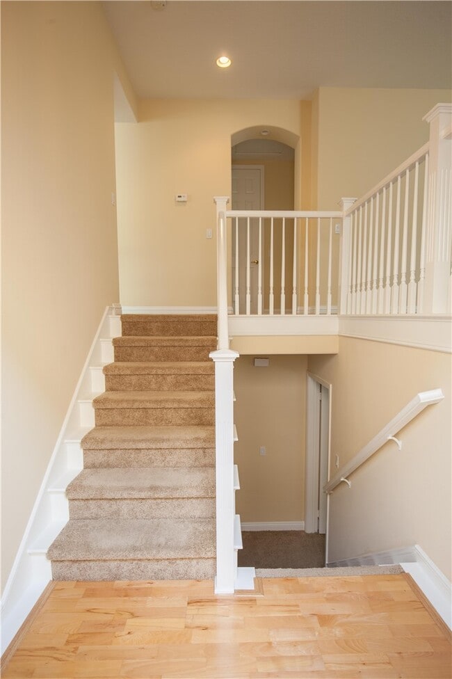 Building Photo - 2889 Plaza del Amo