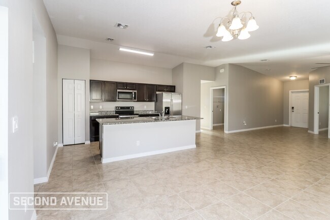 Foto del edificio - 594 Topeka Rd SW