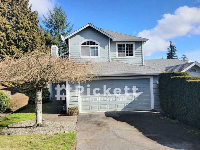 Primary Photo - Lovely 3 Bedroom Ridgetop Townhome