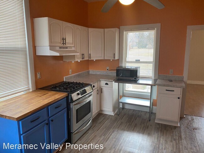 Foto del edificio - 3 br, 1 bath House - 7048 Raymond Ave