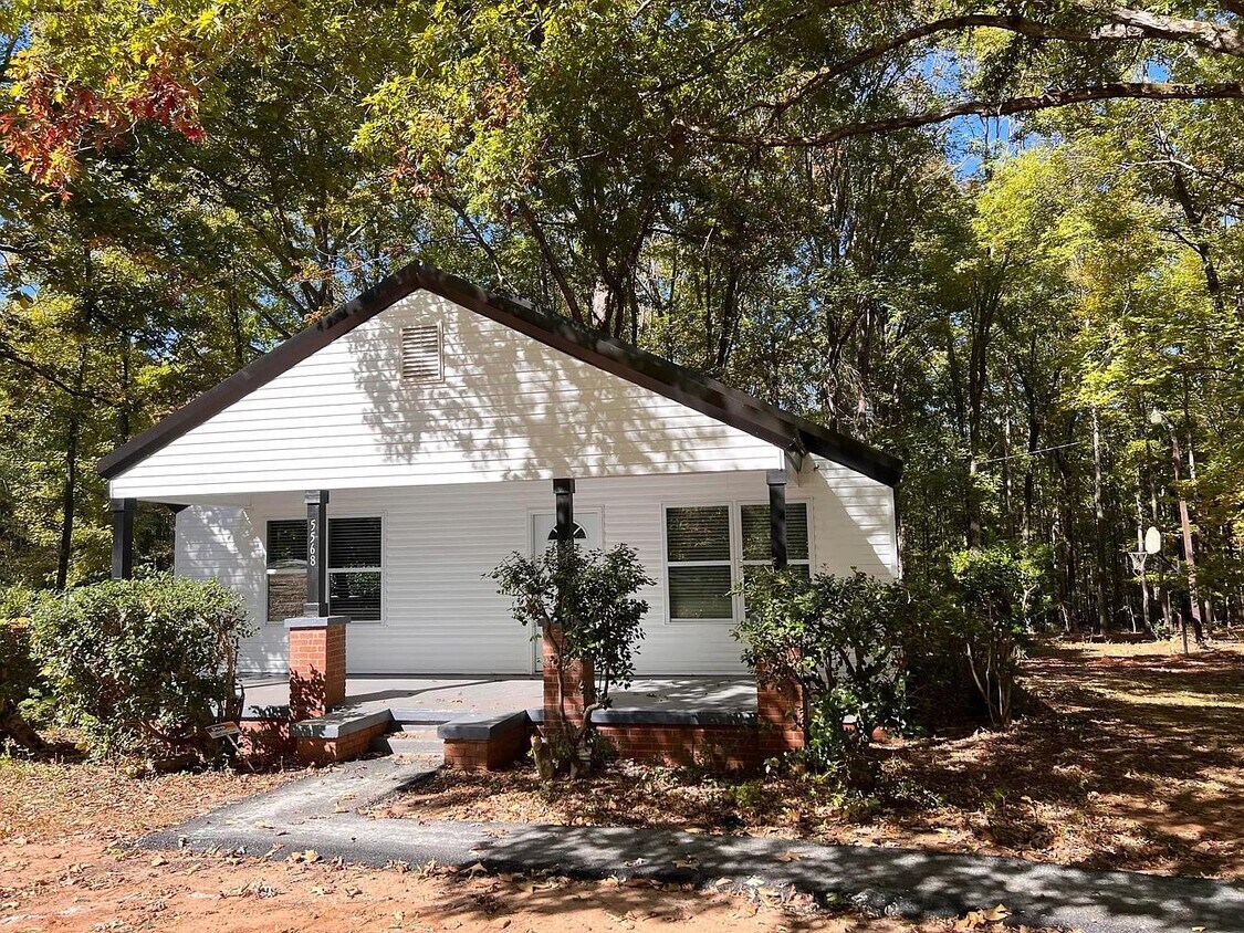 5568 SC252, Laurens, SC 29360 House Rental in Laurens, SC