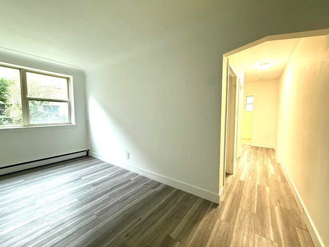 Photo du bâtiment - 169 Park Row S