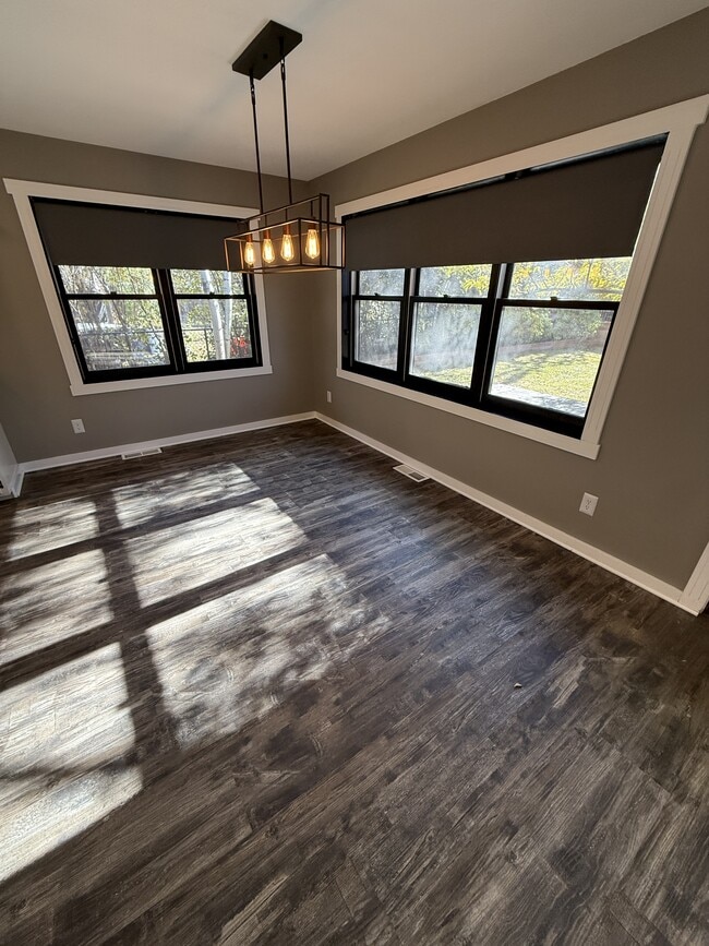 Foto del edificio - 2004 1st Ave S