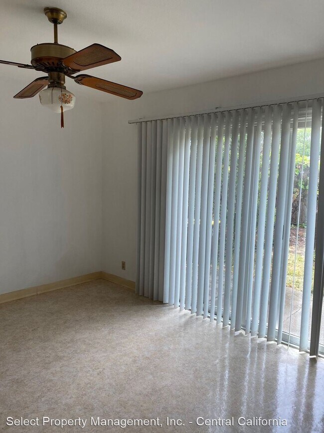 Building Photo - 3 br, 1.5 bath House - 2522 Jasmine Avenue
