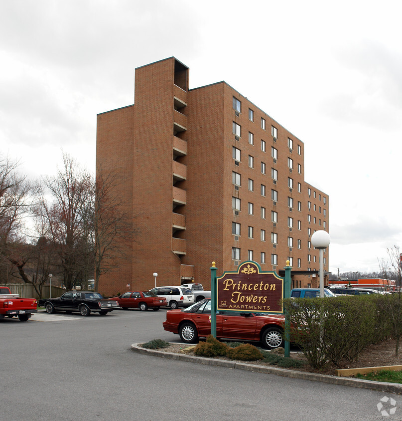 Primary Photo - Princeton Towers