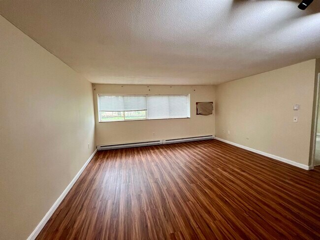Foto del edificio - 128 Loudon Rd