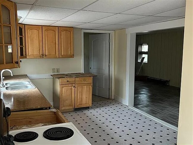 Building Photo - home is available