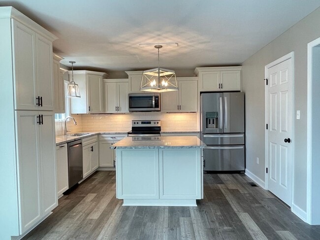 Foto del edificio - Recently Renovated Rancher Waiting for You!