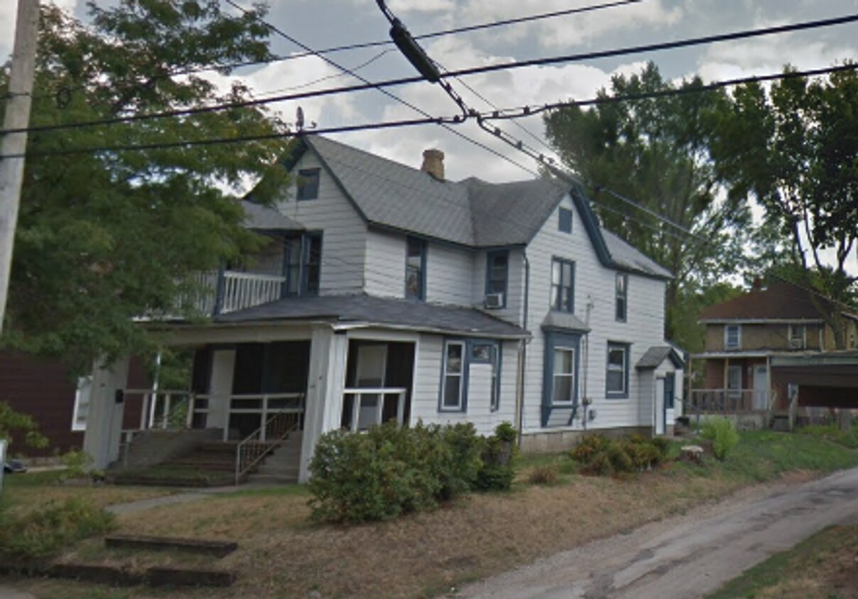 11191121 Crosby St Unit 1121, Rockford, IL 61107 Room for Rent in