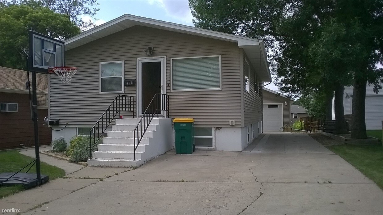 Primary Photo - 2 br, 1 bath Duplex - 414 N 22nd St Lower ...