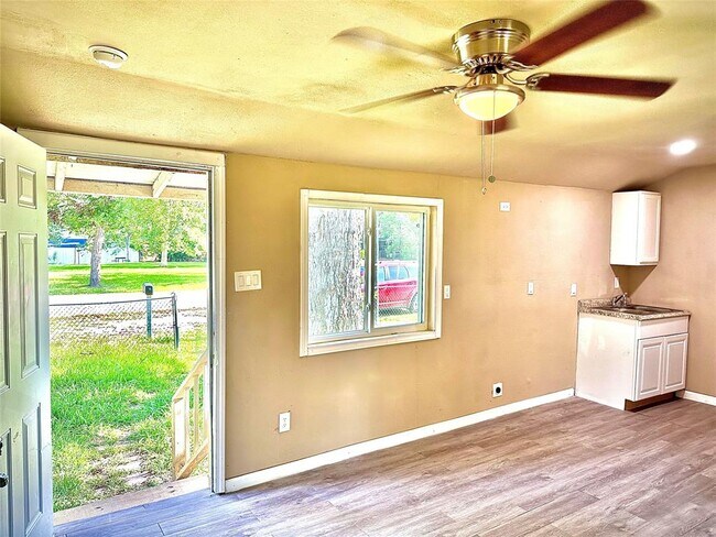 Foto del edificio - 1502 W Talmage St
