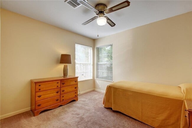 Foto del edificio - 607 Bellevue Pl