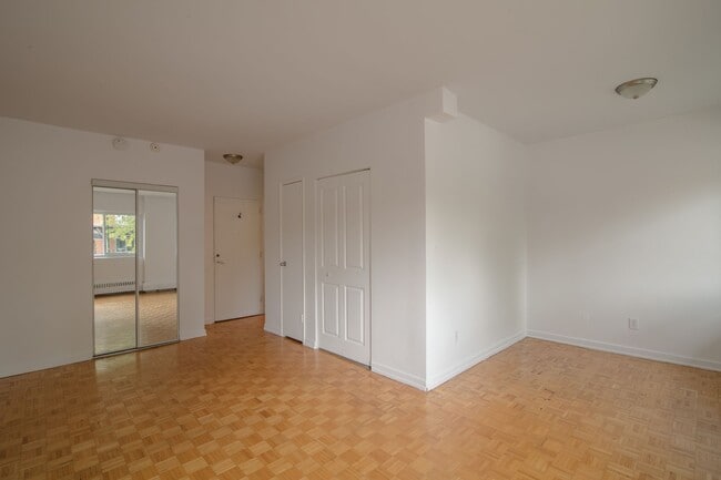 Building Photo - 809 Bloomfield