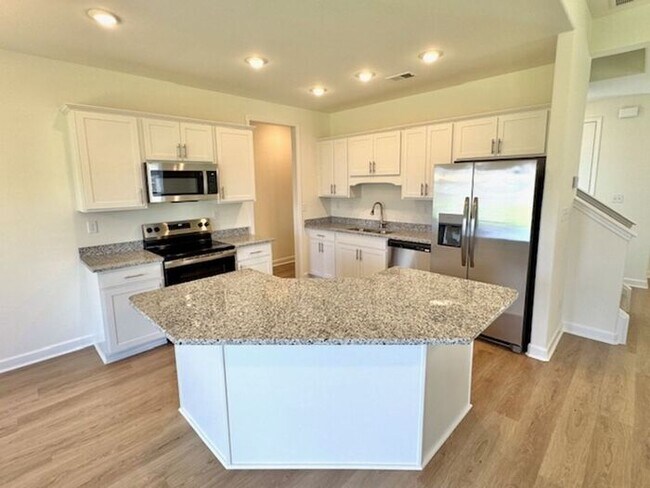 Foto del edificio - Move In Special! Conditions Apply. Now Lea...