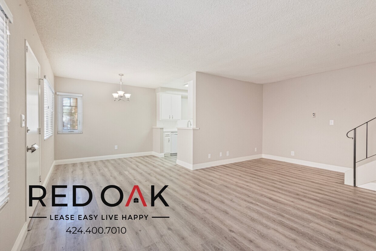 Primary Photo - 1 Month Free Move In Special! Two Spacious...