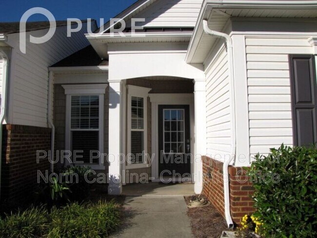 Foto del edificio - 29008 Eagle Ln