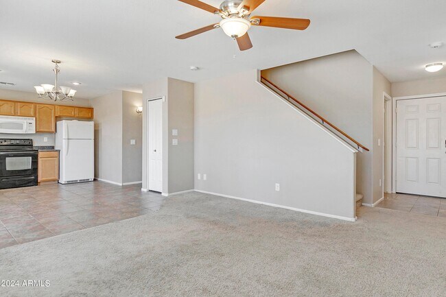 Foto del edificio - 42767 Sunland Ct