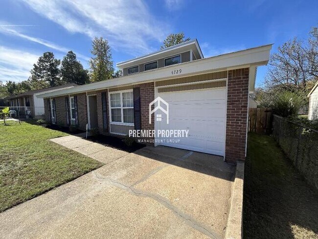 Foto del edificio - 4729 Laughlin Rd