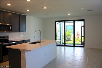 Building Photo - 27874 Radiant Ct