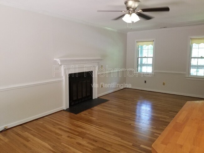 Foto del edificio - 2504 Carriage Creek Ct
