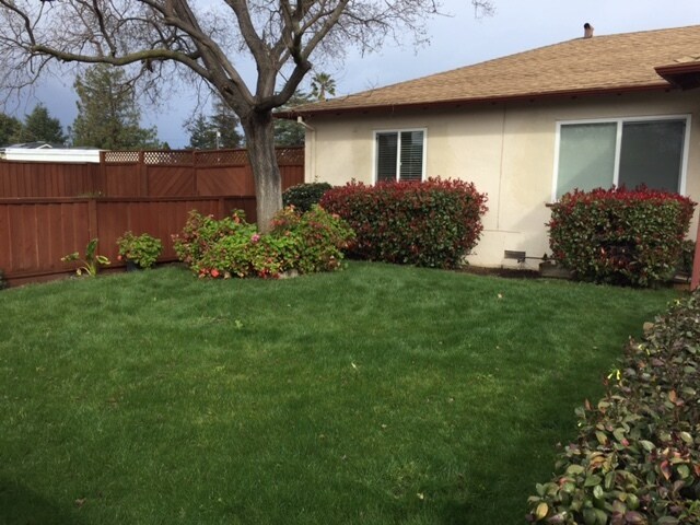 Foto del edificio - 1095 W Hacienda Ave