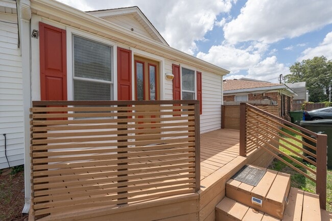 Building Photo - BEAUTIFUL 3 Bedroom Home in Little Creek!