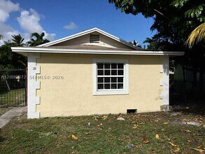 Building Photo - 121 NW 68th St