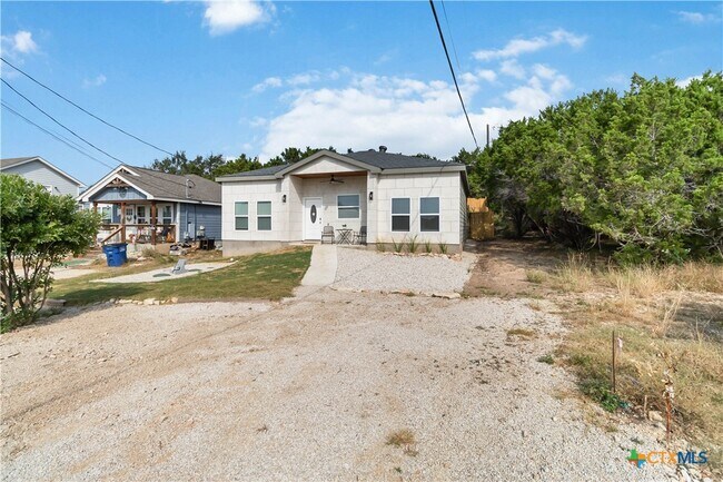 Building Photo - 567 Hummingbird Hill
