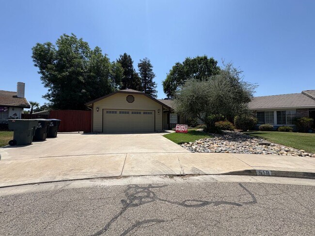Foto del edificio - NW Visalia Home Rent Ready!