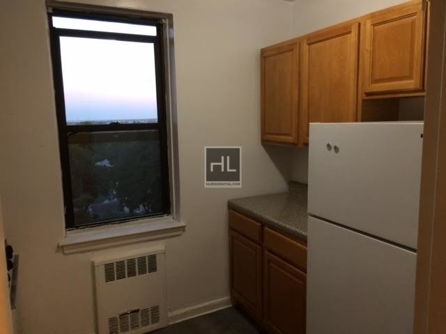 Foto principal - 8620 Park Ln S
