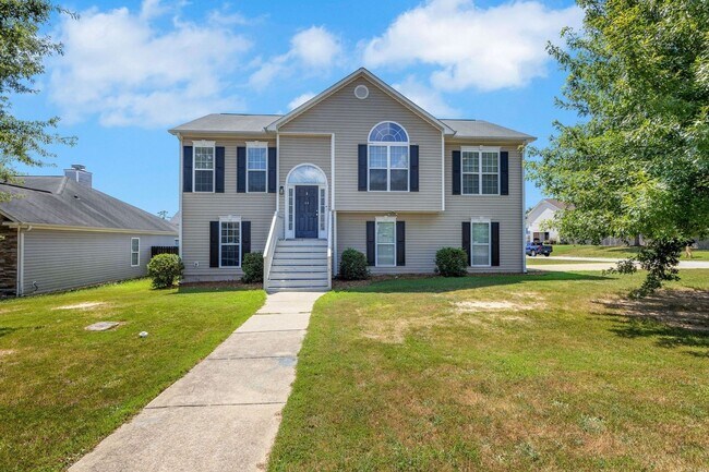 Foto del edificio - Spacious 4BR House in Phenix City