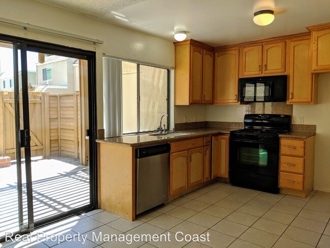 Building Photo - 2 br, 1.5 bath House - 13 Brookfield