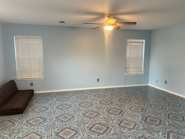 Building Photo - 8340 Folkstone Ln