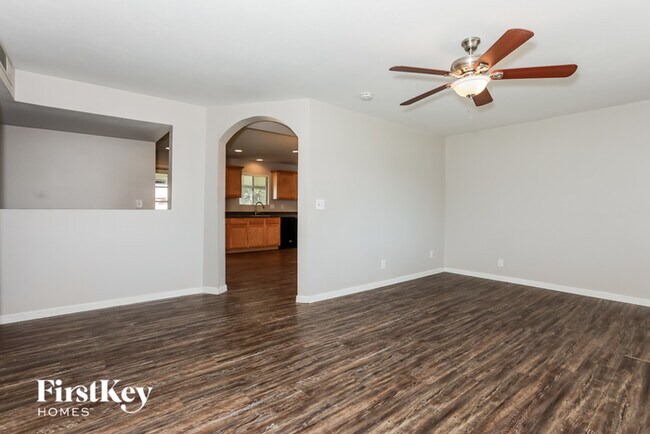 Foto del edificio - 1010 W 4th Pl