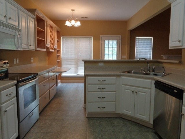 Building Photo - 1110 California Dr