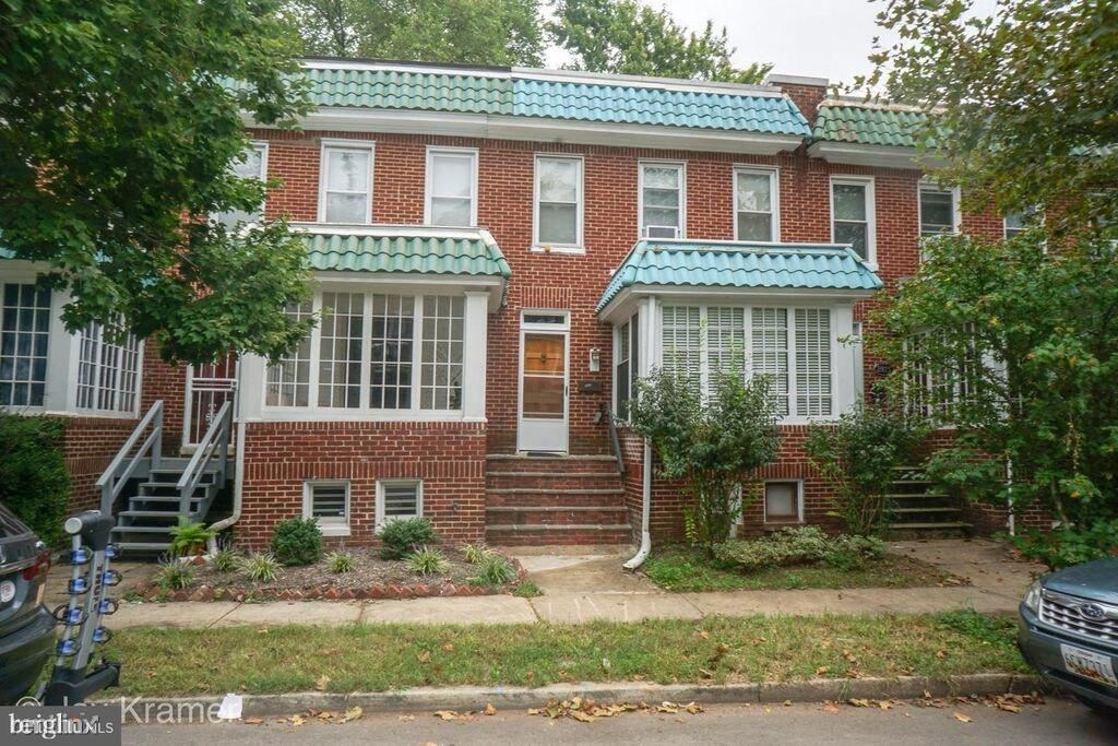 Primary Photo - 2817 N Howard St