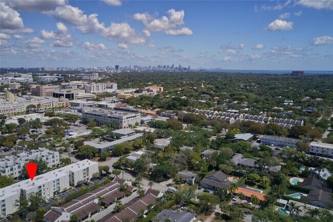 Foto del edificio - 5838 SW 74th Terrace